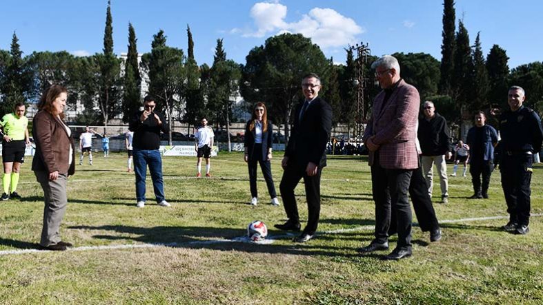32.Soma Kaymakamlık Futbol Turnuvası Başladı