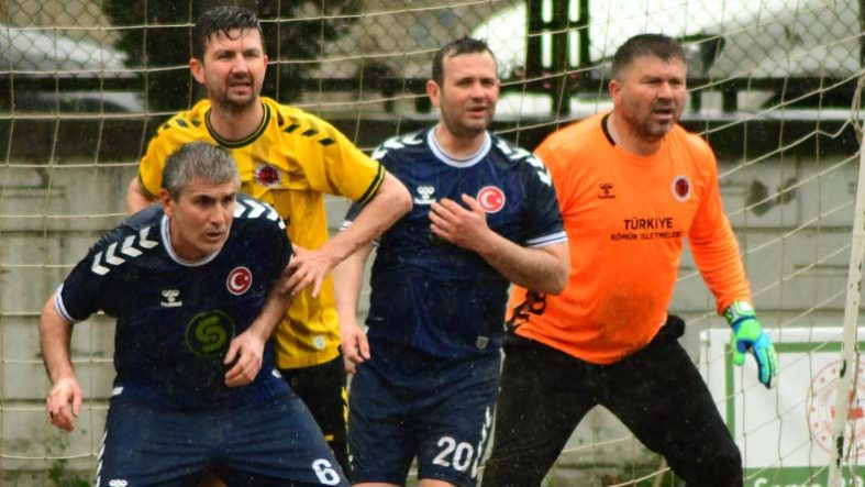 Yağmur Altında Kritik 70 Dakikalar: Tur ve Sıralama Netleşti