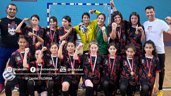Futsal’da Ayşe Temizel Ortaokulu Namağlup Şampiyon Oldu.