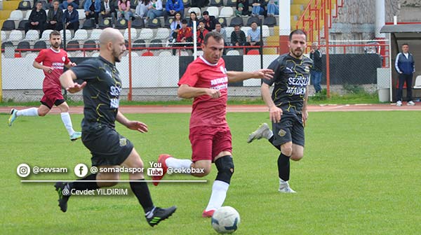 İLK YARI SKORU KARAELMAS SPOR 5-0 SELÇİKLİ SPOR