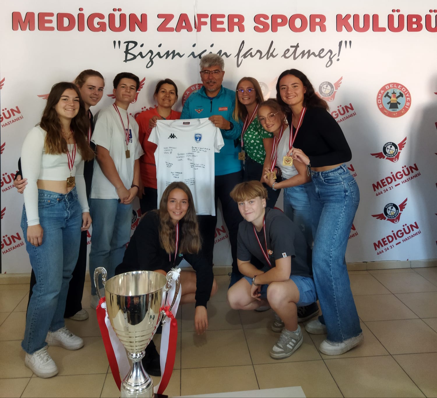 Zafer Spor Misafirlerini Yolcu Etti