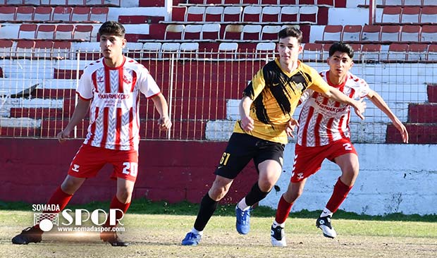 Karaelmasspor U18 On Kişiyle Şov Yaptı