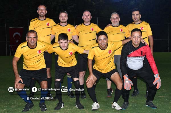 TKİ Ege Linyitleri İşletmesi 1.Birimler Arası Futbol Turnuvası erteleme maçında Mali İşler, Laboratuvar (2)'yi 3-2 mağlup etti.