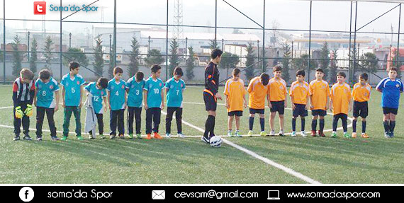 Soma Okul Sporları Küçük Erkekler Futbol Karşılaşması