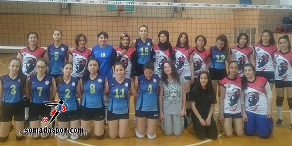 Genç Kızlar Voleybol Turnuvası Devam Ediyor..