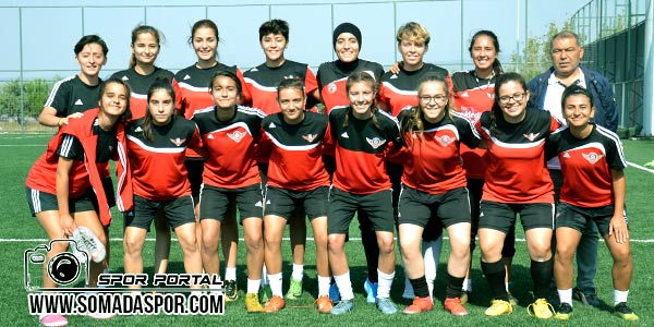 Zaferspor Bayan Futbol Takımı Hazırlıklarını Sürdürüyor