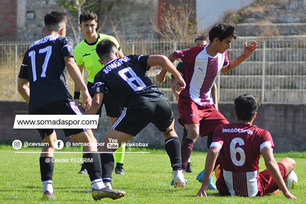 U17 Gelişim Ligi Somaspor-İnegölspor Maç Fotoları