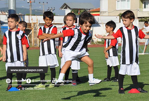 Soma Belediyesi Yaz Spor Okullarına Rekor Katılım