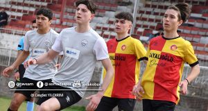 Somaspor, Kayalıoğluspor’u Farklı Mağlup Etti
