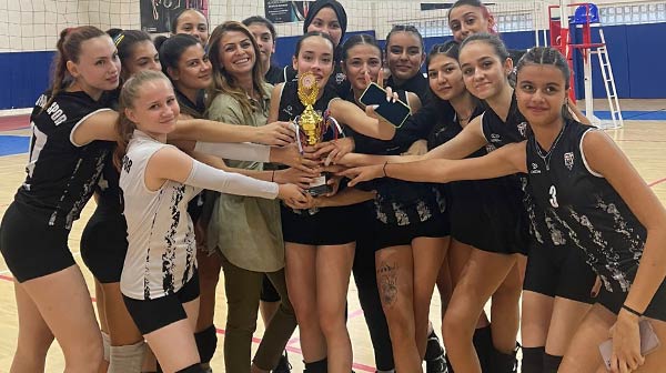 Somaspor Voleybol Takımı Şampiyon Oldu