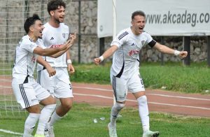 Somaspor’da Kaptanlar Gemiyi Terk Ediyor