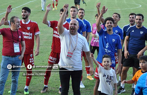 Somaspor’da, Mutluluk Şarkıları Söyleniyor.