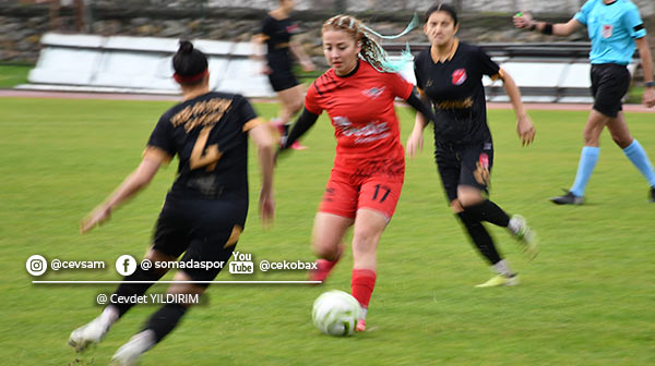 Zaferspor Kadın Futbol Takımı Play Offlara Göz Dikti