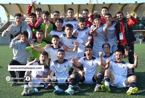 Akhisar Yıldırım-Somaspor U16 Maç Fotoları